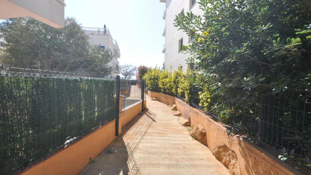Roses Confort Beach Ev Milleni Экстерьер фото
